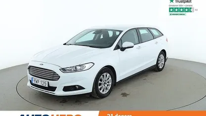 Vit Begagnad 2017 Ford Mondeo Trend Kombi | 156 000 kr (Marknadspris)