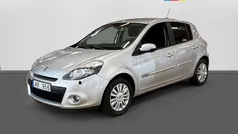 Silver metallic Begagnad 2012 Renault Clio IV Halvkombi | 49 200 kr (Bra pris)