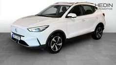 Vit (white) Begagnad 2022 MG ZS Luxury Sedan | 244 900 kr (Superpris)