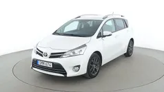 Vit Begagnad 2015 Toyota Verso Minibuss | 150 000 kr (Marknadspris)
