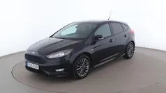 Svart Begagnad 2017 Ford Focus ST-Line Halvkombi | 105 000 kr (Marknadspris)