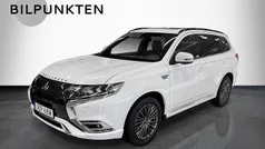 Vitmetallic Begagnad 2019 Mitsubishi Outlander P-HEV Edition Kombi | 219 900 kr (Marknadspris)
