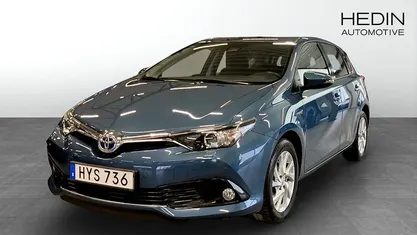 Blå Begagnad 2016 Toyota Auris Hybrid Halvkombi | 174 900 kr (Marknadspris)
