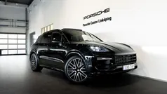 Svart (black) Begagnad 2025 Porsche Cayenne S E-Hybrid SUV | 1 549 000 kr (Bra pris)