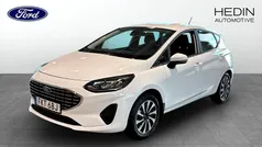 Vit (white) Begagnad 2022 Ford Fiesta Halvkombi | 149 900 kr (Marknadspris)