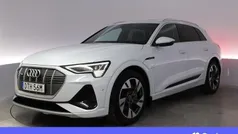 Vit Begagnad 2021 Audi e-tron S-Line SUV | 434 900 kr (Marknadspris)
