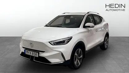 Vit Begagnad 2022 MG ZS Comfort Halvkombi | 244 900 kr (Marknadspris)