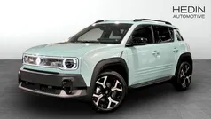 Blå (blue) Ny 2025 Renault 4 E-Tech Techno SUV | 434 900 kr (Marknadspris)