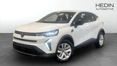 Vit (white) Ny 2025 Renault Captur Evolution SUV | 229 900 kr (Superpris)