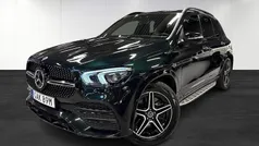 Grön (green) Begagnad 2022 Mercedes GLE350e AMG SUV | 729 900 kr (Marknadspris)