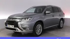 Grå Begagnad 2019 Mitsubishi Outlander P-HEV SUV | 249 900 kr (Marknadspris)