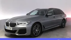 Grå Begagnad 2023 BMW 530e M Sport Kombi | 487 900 kr (Lite dyr)