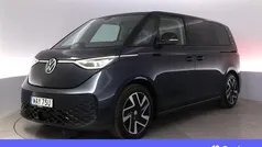 Mörkblå Begagnad 2023 VW ID. Buzz Pro Van | 579 900 kr (Marknadspris)