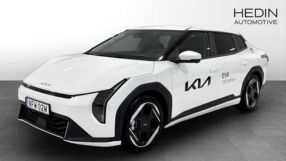 Begagnad Kia EV4 Plus 150 kW (204 HK) 2025 Vit (white) Halvkombi