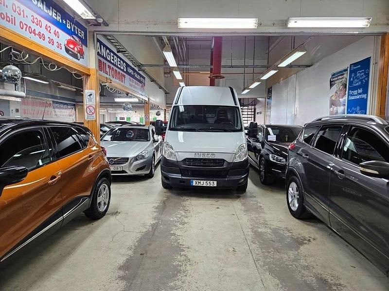 Begagnad Iveco Daily 136 HK (100 kW) 2014 Vit Van