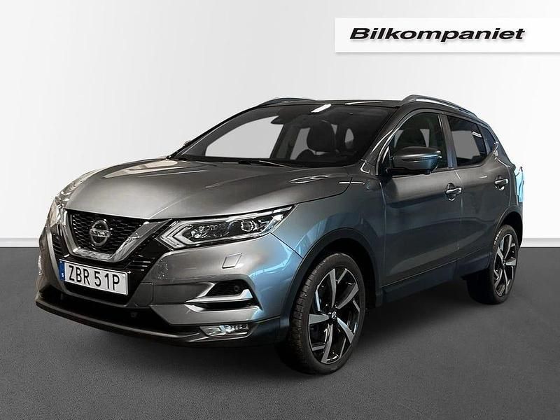 Grå Begagnad 2021 Nissan Qashqai Tekna SUV | 225 900 kr (Marknadspris) - Bild 1/4