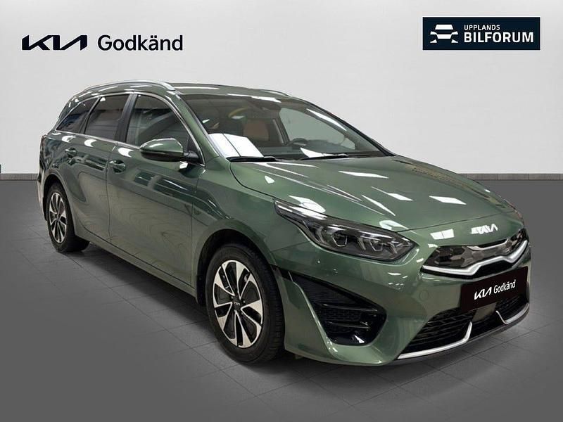 Begagnad Kia Ceed Sportswagon 141 HK (103 kW) 2023 Grön Kombi