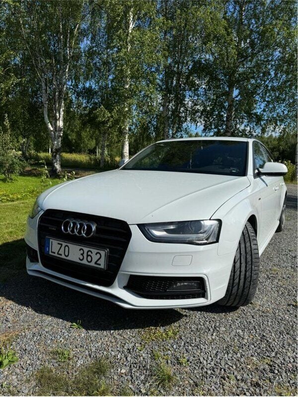 Vit Begagnad 2013 Audi A4 Kombi | 100 000 kr (Bra pris) - Bild 1/4