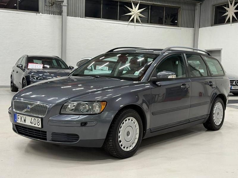 Gråmet Begagnad 2007 Volvo V50 Kinetic Kombi | 39 900 kr (Lite dyr) - Bild 1/4