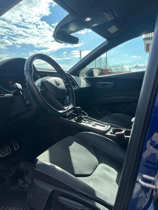 Begagnad Seat Leon CUPRA 300 HK (220 kW) 2018