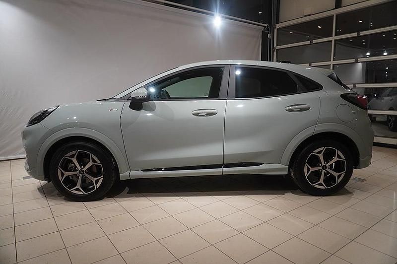 Begagnad Ford Puma ST-Line 125 HK (91 kW) 2024 Grå Halvkombi