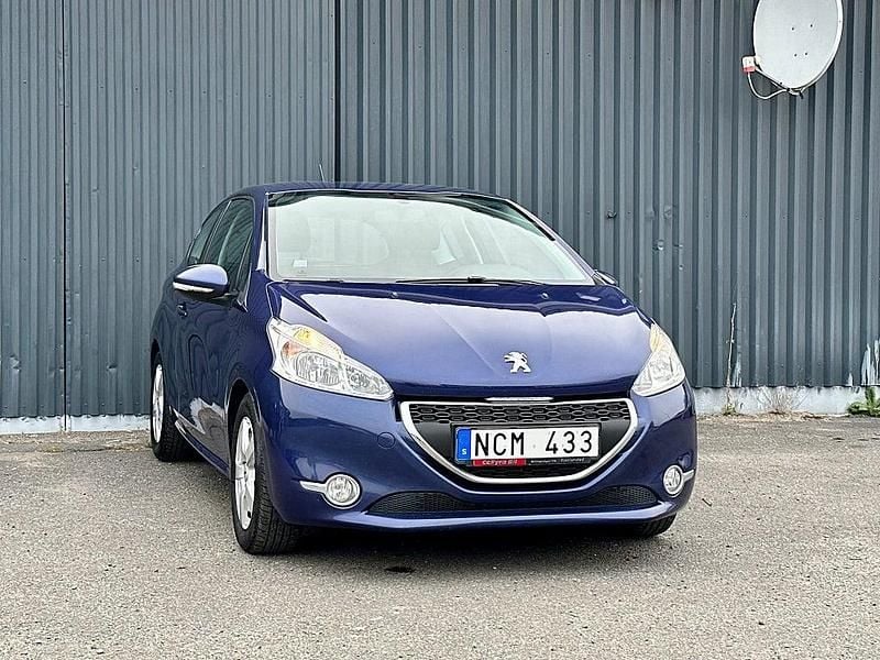 Begagnad Peugeot 208 95 HK (69 kW) 2012 Lila Halvkombi