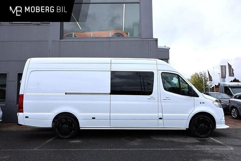 Vit Begagnad 2023 Mercedes Sprinter Van | 799 900 kr - Bild 1/3