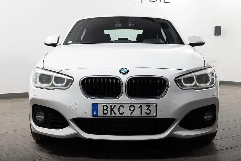 Begagnad BMW 118 M Sport 137 HK (100 kW) 2016 Vit Halvkombi