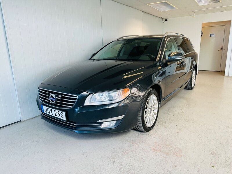 Grå Begagnad 2013 Volvo V70 Summum Kombi | 119 900 kr - Bild 1/4