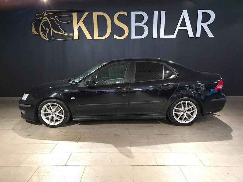 Svart Begagnad 2003 Saab 9-3 Aero Sedan | 59 900 kr (Dyr) - Bild 1/4