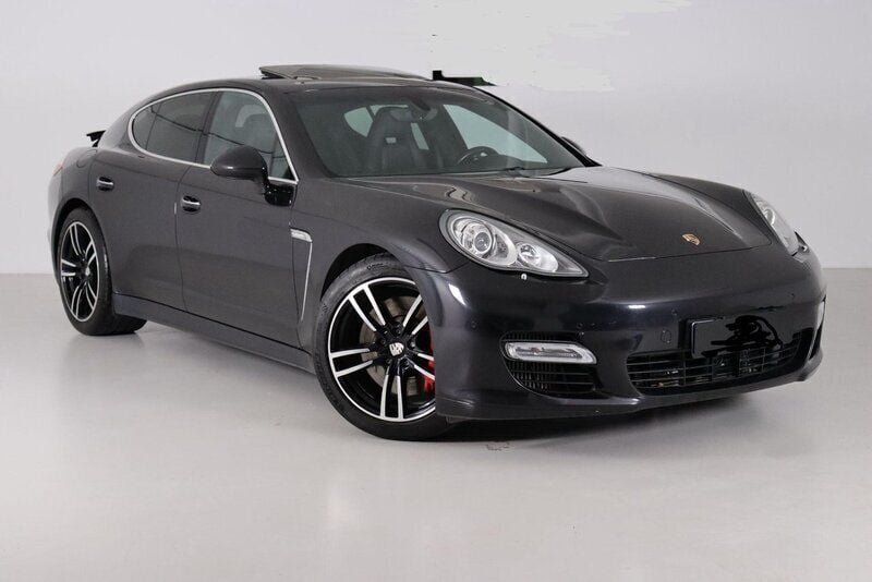 Svart Begagnad 2013 Porsche Panamera Turbo Sedan | 412 000 kr (Superpris) - Bild 1/4