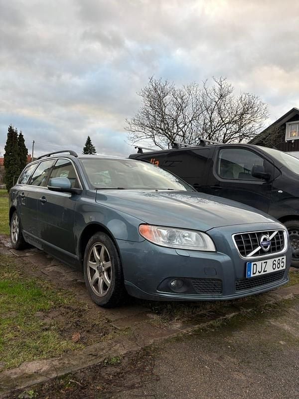 Begagnad 2012 Volvo V70 Kombi | 75 000 kr (Bra pris) - Bild 1/4
