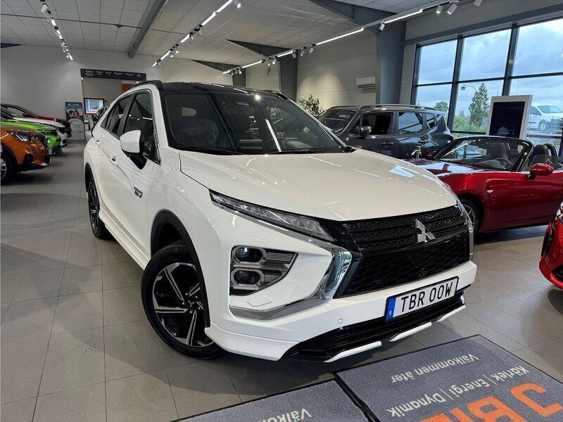 Vit Begagnad 2023 Mitsubishi Eclipse Cross Instyle SUV | 339 900 kr (Marknadspris) - Bild 1/4