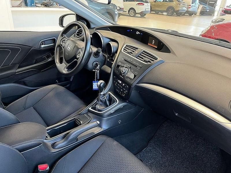 Begagnad Honda Civic 121 HK (88 kW) 2015 Vit Kombi