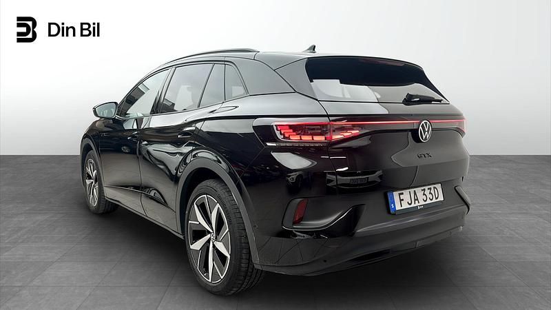 Begagnad VW ID.4 Pro 250 kW (340 HK) 2023 Svart SUV