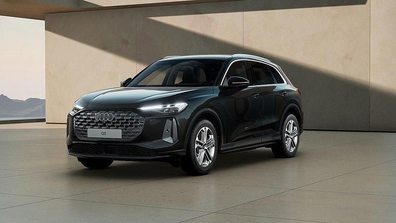 Svart (mytsvart metallic) Ny 2025 Audi Q5 Sportback Advanced SUV | 579 000 kr (Marknadspris) - Bild 1/4