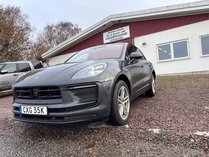 Begagnad Porsche Macan 265 HK (194 kW) 2022 Grå SUV