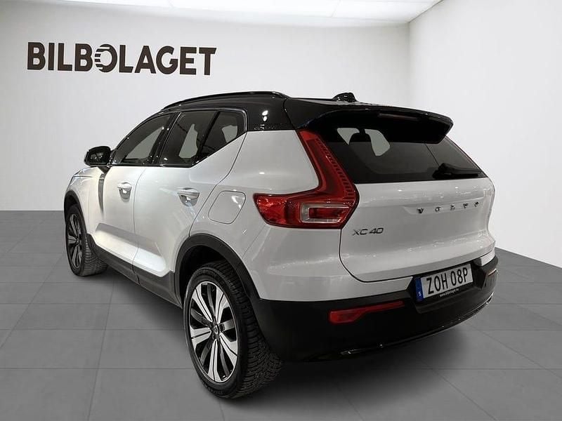 Begagnad Volvo XC40 Core 185 kW (252 HK) 2022 Vit SUV
