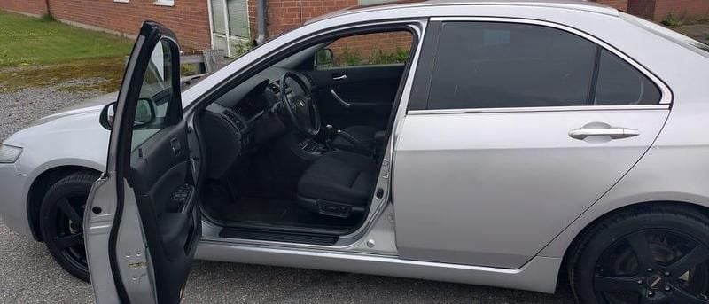 Begagnad Honda Accord 190 HK (139 kW) 2005