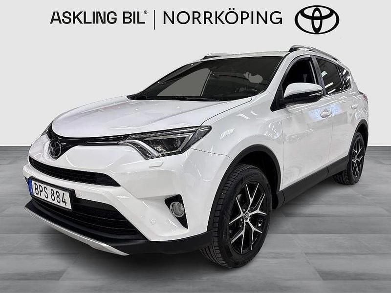 Vit Begagnad 2016 Toyota RAV4 SUV | 194 000 kr (Bra pris) - Bild 1/4