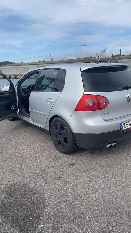 Begagnad 2006 VW Golf IV GTI Halvkombi | 30 000 kr (Superpris) - Bild 1/4