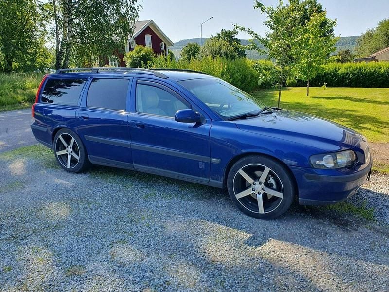 Blå Begagnad 2002 Volvo V70 Ocean Race Kombi | 15 000 kr (Superpris) - Bild 1/1