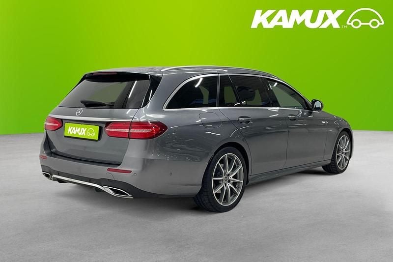 Begagnad Mercedes E220 AMG 194 HK (142 kW) 2020 Silver/grå Kombi