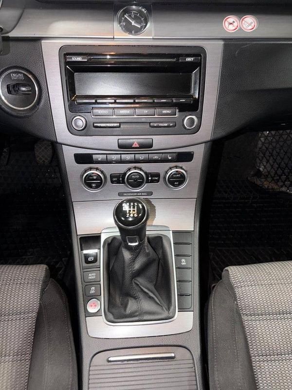 Begagnad VW Passat 140 HK (102 kW) 2014 Vit Kombi