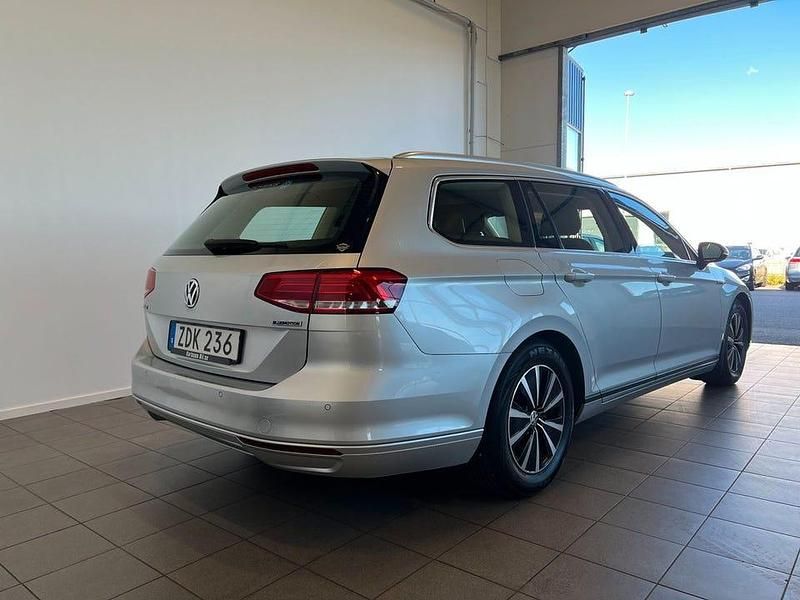 Begagnad VW Passat 120 HK (88 kW) 2018 Silver Kombi