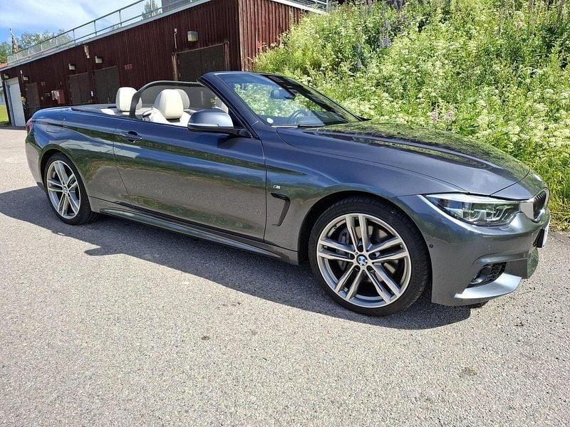 Grå Begagnad 2018 BMW 440 M Sport Cab | 439 000 kr (Superpris) - Bild 1/4