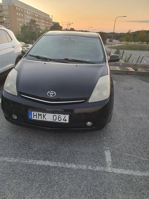 Svart Begagnad 2008 Toyota Prius Halvkombi | 50 000 kr (Marknadspris) - Bild 1/1
