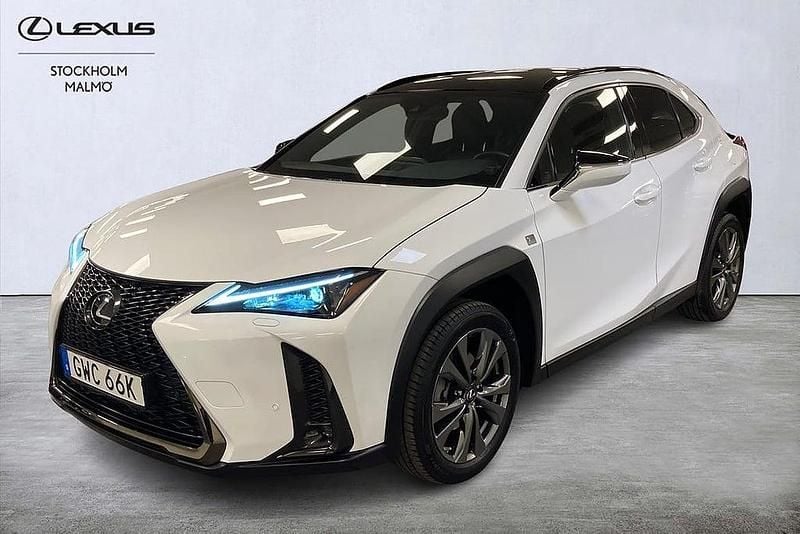 Vit Begagnad 2022 Lexus UX 250h SUV | 319 000 kr (Marknadspris) - Bild 1/4