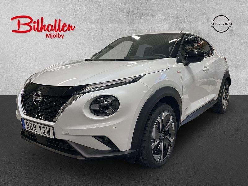Vit (pearl white) Begagnad 2024 Nissan Juke Tekna SUV | 299 000 kr - Bild 1/4