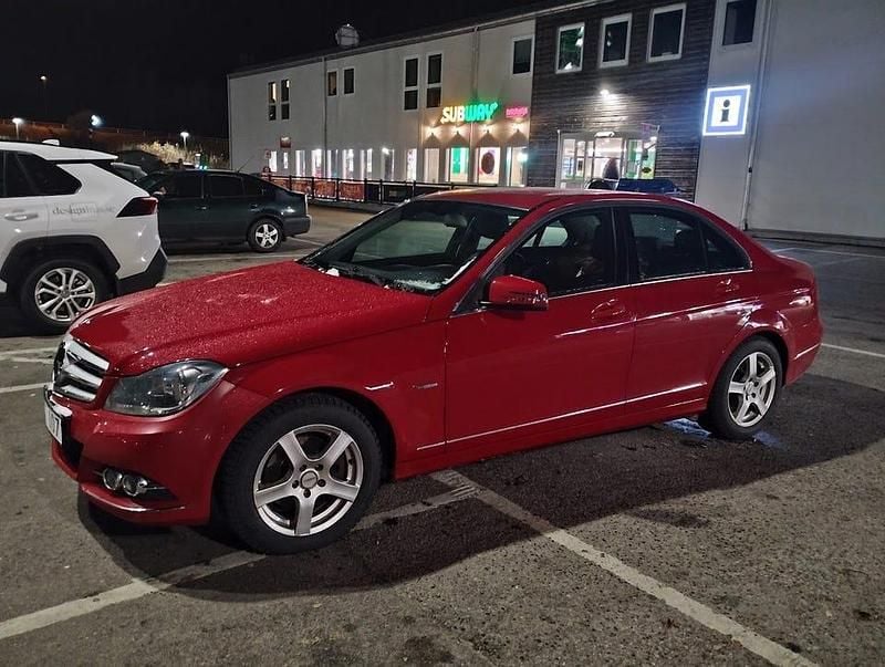Begagnad Mercedes C220 170 HK (125 kW) 2012